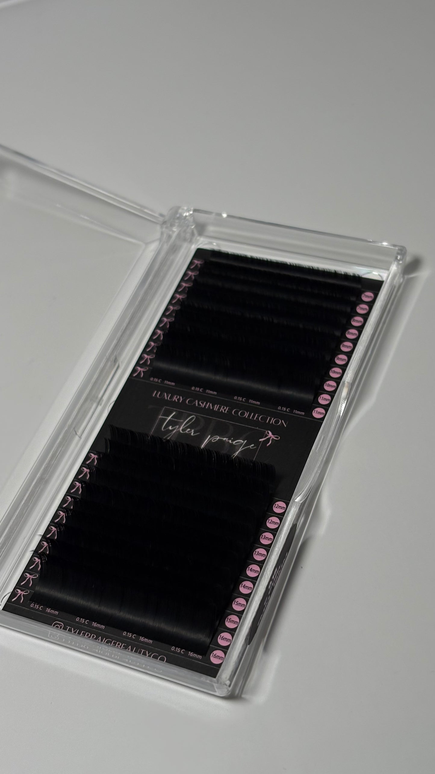 .15 FLAT CLASSIC LASHES