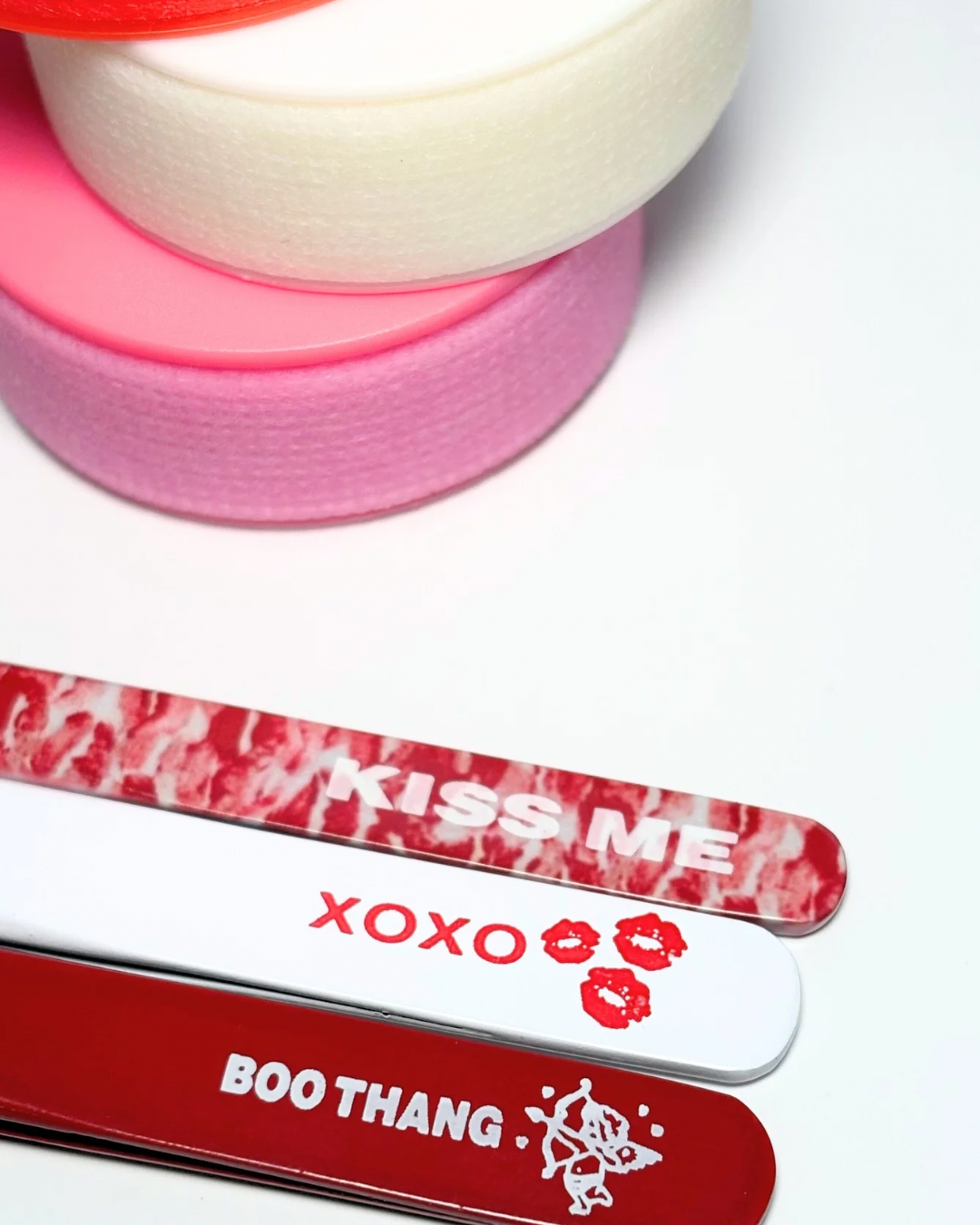 VDAY TWEEZERS 💋